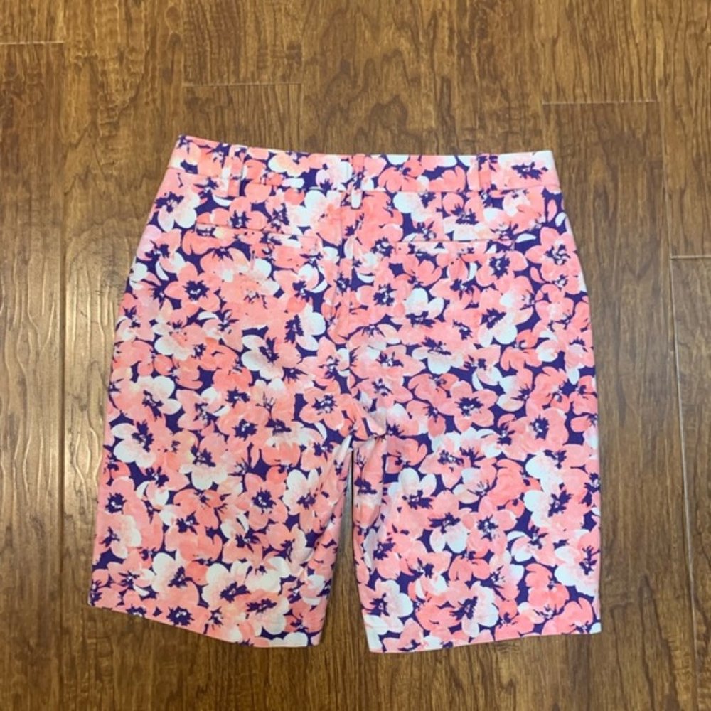 Lands’ End pink and purple floral Bermuda shorts - Picture 2 of 7